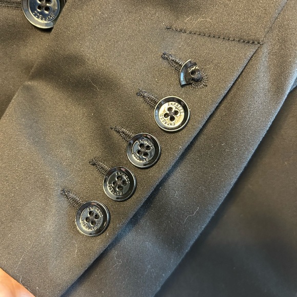 Express Black Women's Two-Button Notch-Lapel Blazer - Picture 7 of 8
